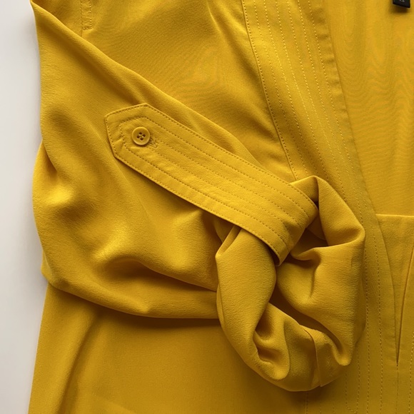 BCBGMAXAZRIA "EMMALISE" LONG SLEEVE SILK SHIRT - Picture 5 of 6